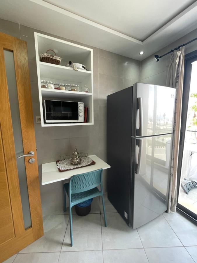Seafront High Standard Apartment マルティル エクステリア 写真